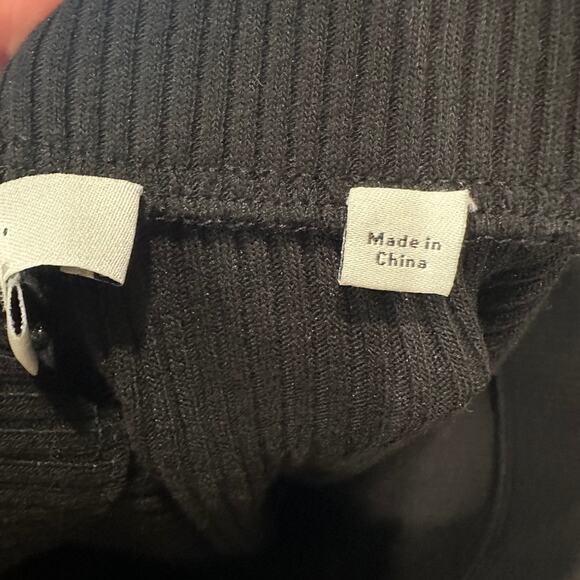 Vince Black Ribbed Knit Pencil Skirt With Back Slit Classic Minimalist Small - Picture 8 of 16